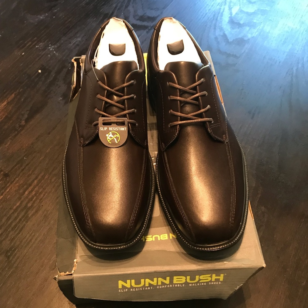 Men’s shoes size 8